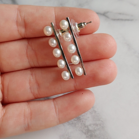 Pearl Earrings - Picture 3 of 4